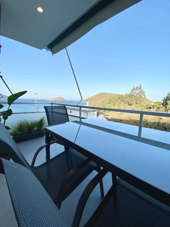 Seafront Apartment By C2C Architects Kalivia Thorikou Экстерьер фото